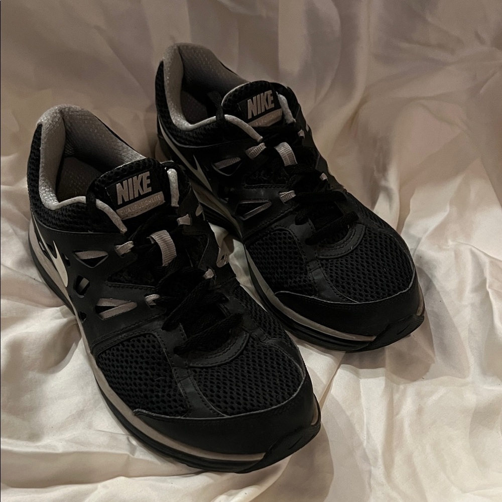 Nike Women’s Black Running Shoes